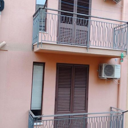 Casa Casteldaccia 2 Apartment ภายนอก รูปภาพ